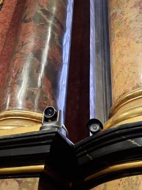Quelle: Achim Dörr, Walldürn K-TV-Kameras in der Wallfahrtsbasilika